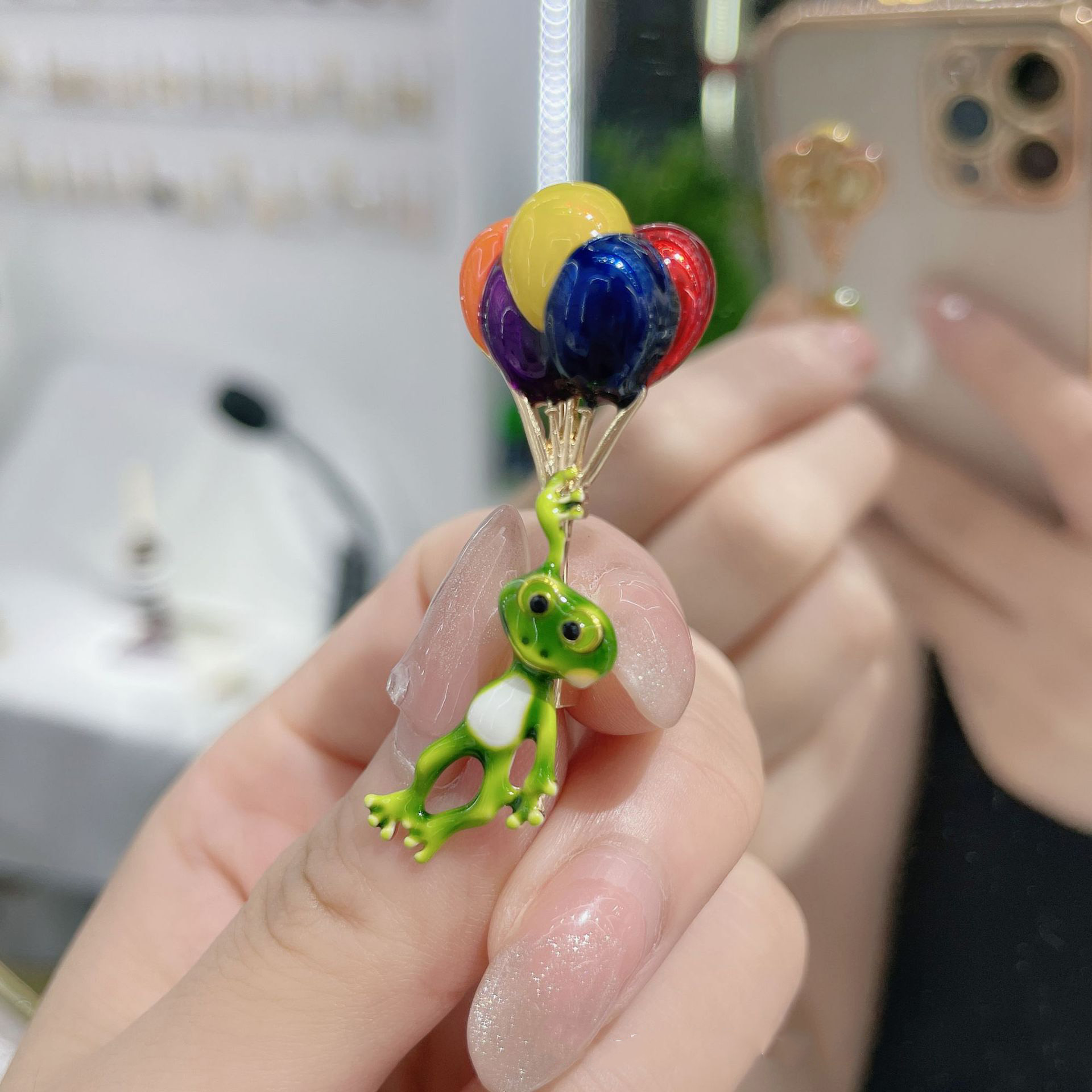 Embroidery Bali - Lebendiger Frosch, der bunte Ballon radfahren