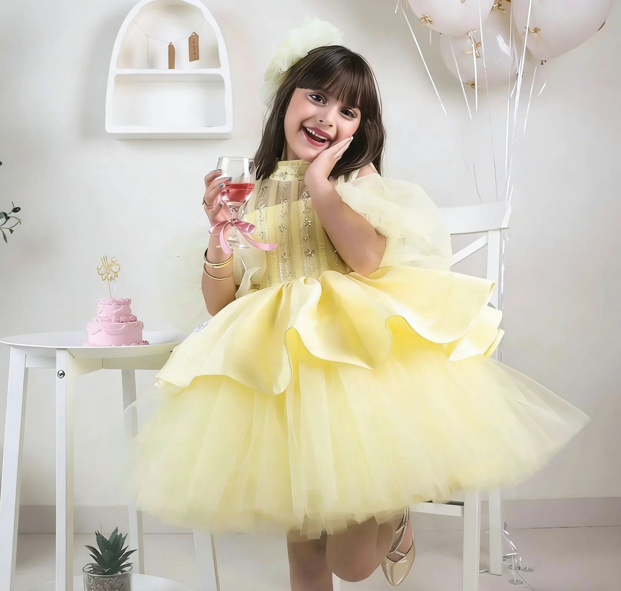 Gelbe Blumenmädchenkleider für – Embroidery Yellow Dress Bewertung und Preis